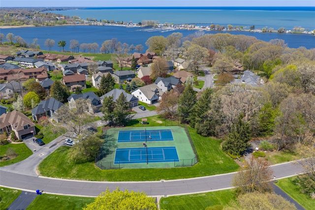 716 Admiralty Way, Webster, NY 14580