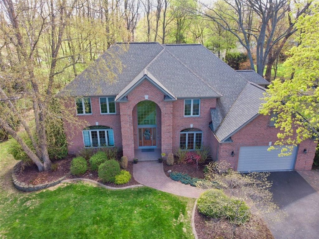 716 Admiralty Way, Webster, NY 14580