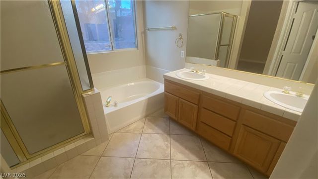 9222 West Viking Road, Las Vegas, NV 89147