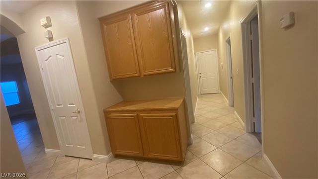 9222 West Viking Road, Las Vegas, NV 89147