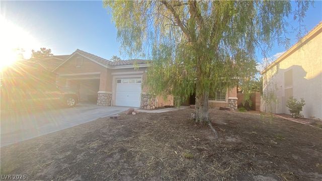9222 West Viking Road, Las Vegas, NV 89147
