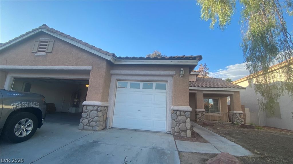 9222 West Viking Road, Las Vegas, NV 89147