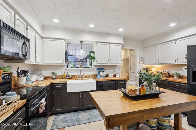 2924 SQUIRREL Court, Middleburg, FL 32068