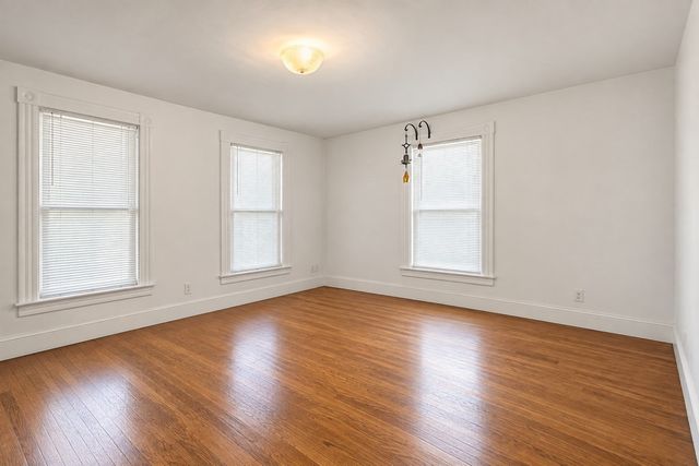 89 Dover St, Somerville, MA 02144