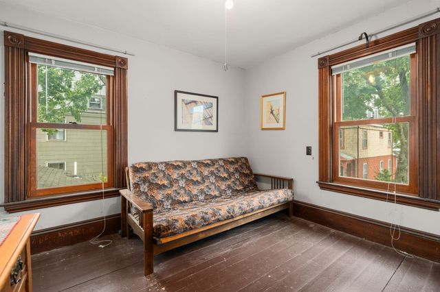 89 Dover St, Somerville, MA 02144