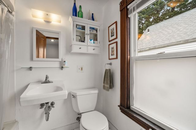 89 Dover St, Somerville, MA 02144