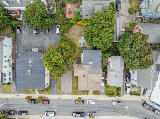 89 Dover St, Somerville, MA 02144