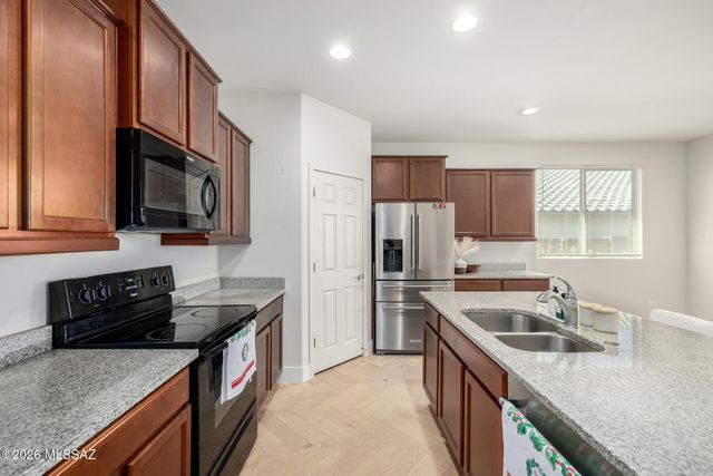 8689 N Archer Avenue, Tucson, AZ 85742