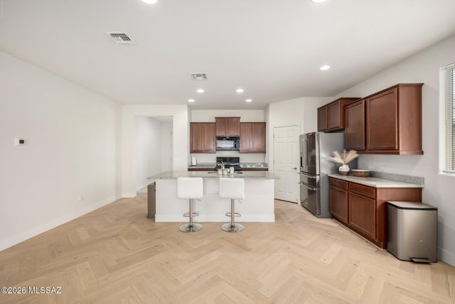 8689 N Archer Avenue, Tucson, AZ 85742