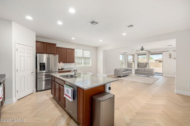 8689 N Archer Avenue, Tucson, AZ 85742