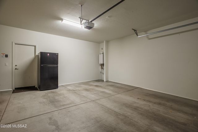 8689 N Archer Avenue, Tucson, AZ 85742