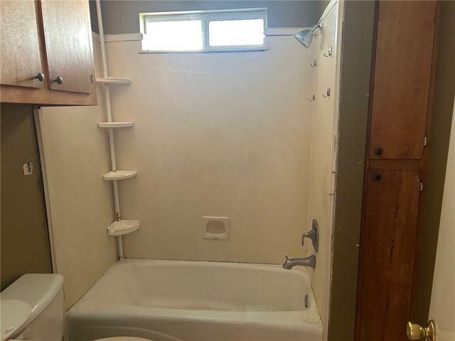 1546 Wynwood St, Corpus Christi, TX 78415