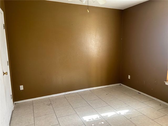 1546 Wynwood St, Corpus Christi, TX 78415