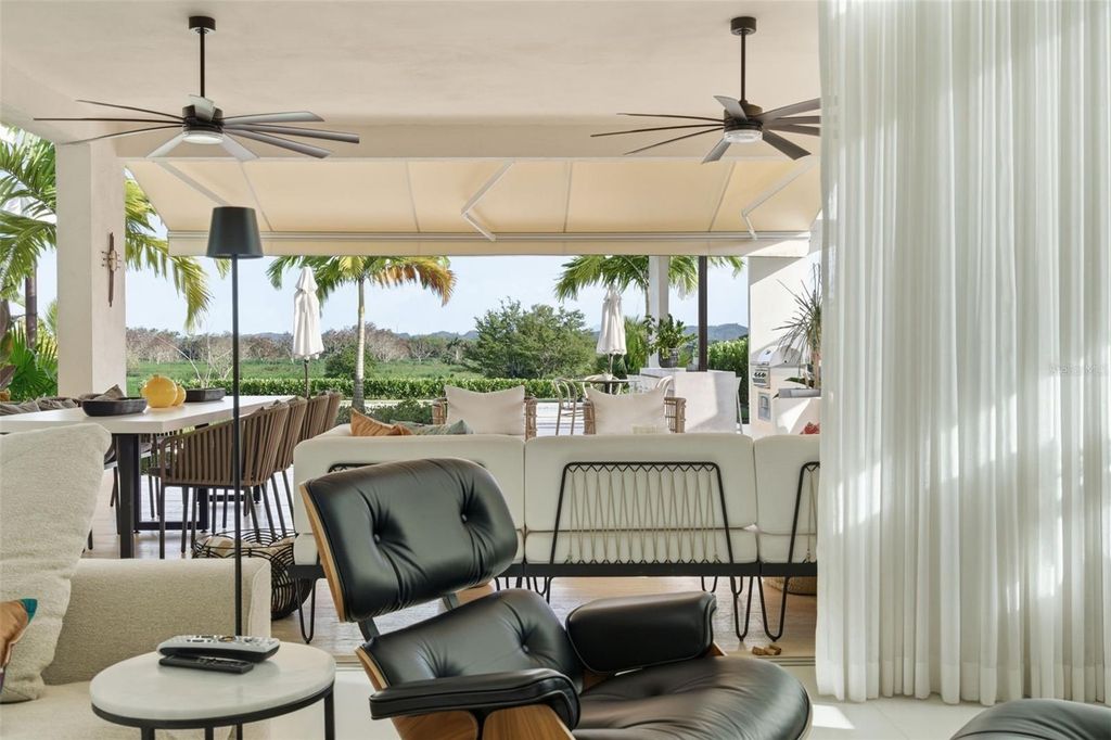 Image 11 of property listing at 934 ISLA NORTE, Dorado, PR 00646