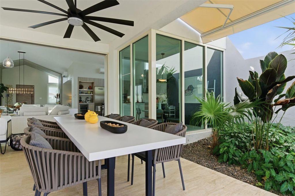 Image 22 of property listing at 934 ISLA NORTE, Dorado, PR 00646