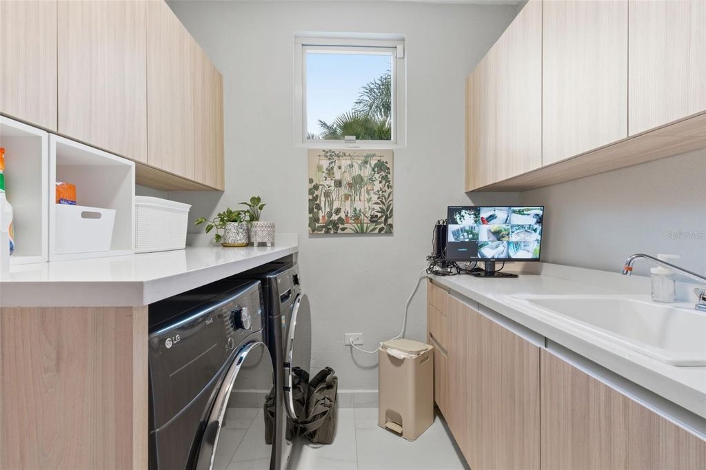 Image 40 of property listing at 934 ISLA NORTE, Dorado, PR 00646