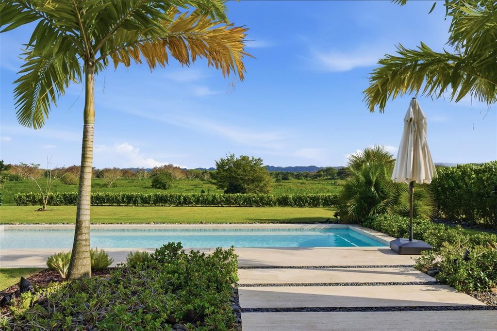 Image 49 of property listing at 934 ISLA NORTE, Dorado, PR 00646