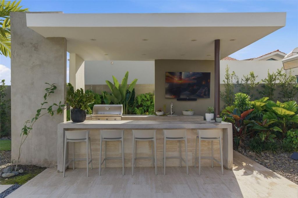 Image 51 of property listing at 934 ISLA NORTE, Dorado, PR 00646