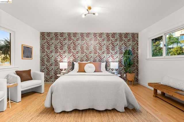 7403 Skyline Blvd, Oakland, CA 94611