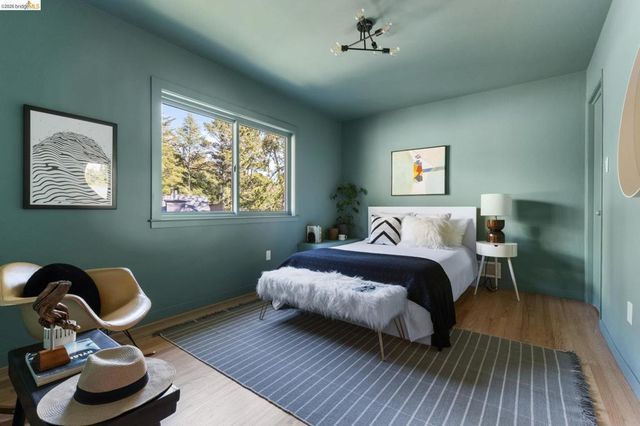 7403 Skyline Blvd, Oakland, CA 94611