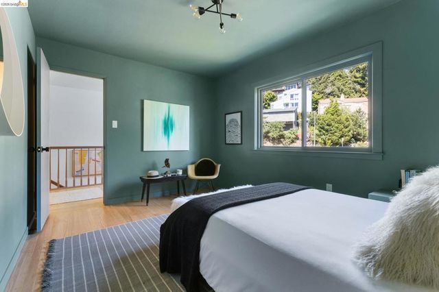 7403 Skyline Blvd, Oakland, CA 94611