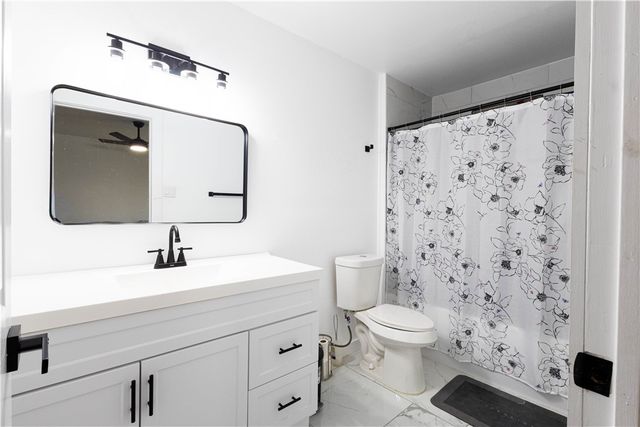 2442 Bevecrest Dr, Corpus Christi, TX 78415