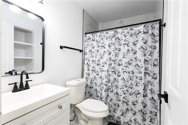 2442 Bevecrest Dr, Corpus Christi, TX 78415