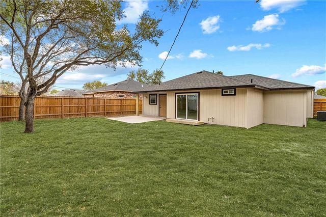 2442 Bevecrest Dr, Corpus Christi, TX 78415