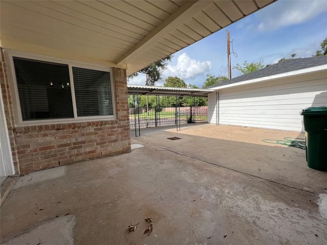 10903 Albury Drive, Houston, TX 77096