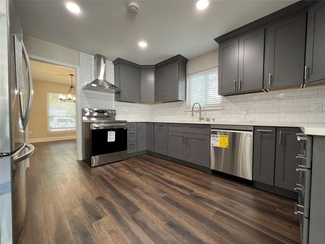 10903 Albury Drive, Houston, TX 77096