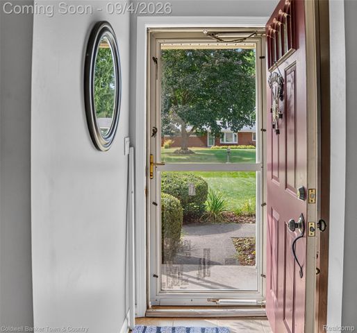 6282 Peach Drive, Independence Charter Township, MI 48346