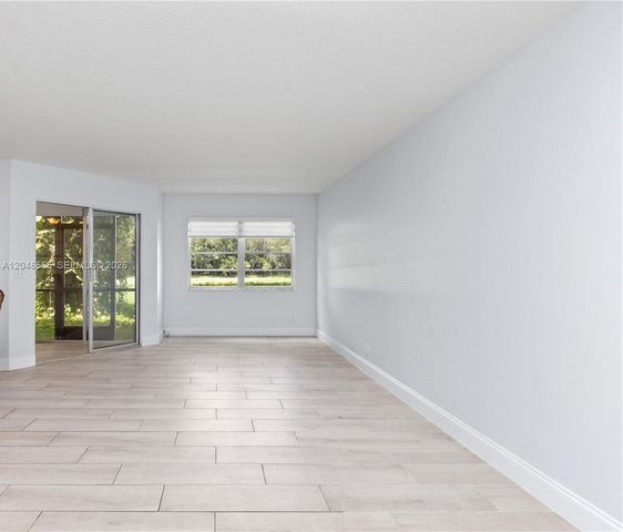 1110 SW 125th Avenue 112M, Pembroke Pines, FL 33027