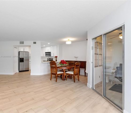 1110 SW 125th Avenue 112M, Pembroke Pines, FL 33027