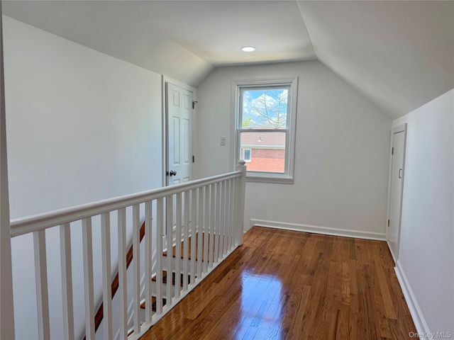 48 79th Avenue, New Hyde Park, NY 11040