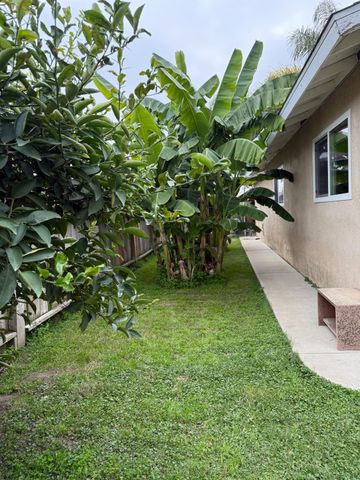 1030 N Stover, Visalia, CA 93292