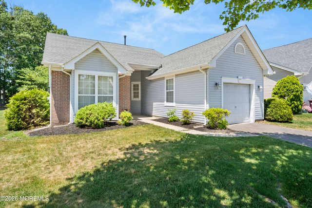 84 Chain Boulevard, Bayville, NJ 08721