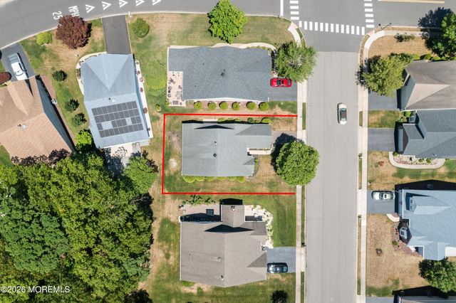 84 Chain Boulevard, Bayville, NJ 08721