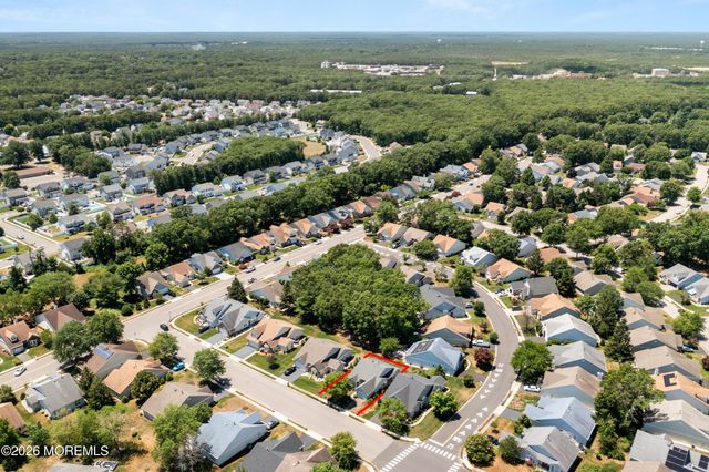 84 Chain Boulevard, Bayville, NJ 08721