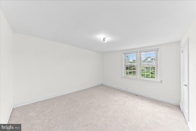 5205 WESTBROOK DR, Clifton Heights, PA 19018