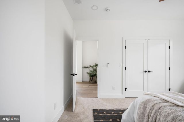 2001 N GEORGE MASON DR, Arlington, VA 22207