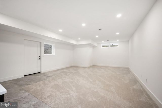 2001 N GEORGE MASON DR, Arlington, VA 22207