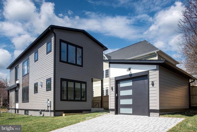 2001 N GEORGE MASON DR, Arlington, VA 22207