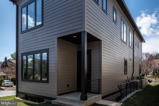 2001 N GEORGE MASON DR, Arlington, VA 22207