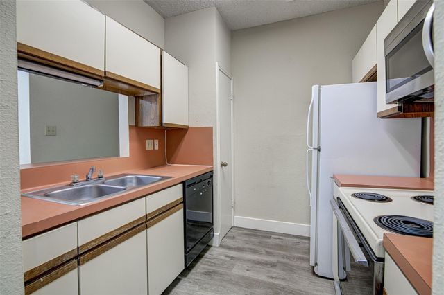 2804 Rio Grande ST 208, Austin, TX 78705