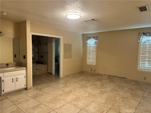 14705 Mandan Road, Apple Valley, CA 92307