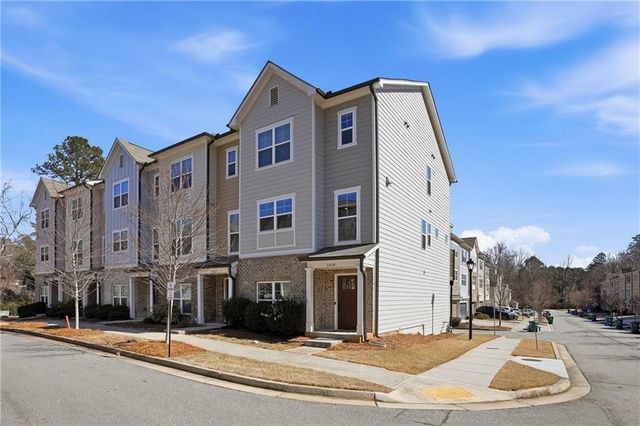 1614 Falcon Crest Way, Decatur, GA 30032