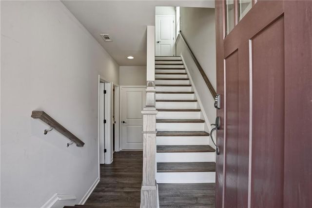 1614 Falcon Crest Way, Decatur, GA 30032