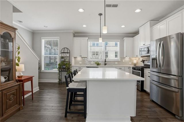 1614 Falcon Crest Way, Decatur, GA 30032