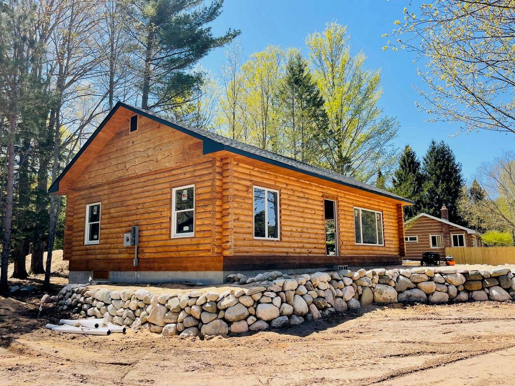 7723 Mile Point Drive, Central Lake, MI 49622