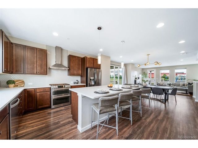 1000 Southurst Ln, Littleton, CO 80129